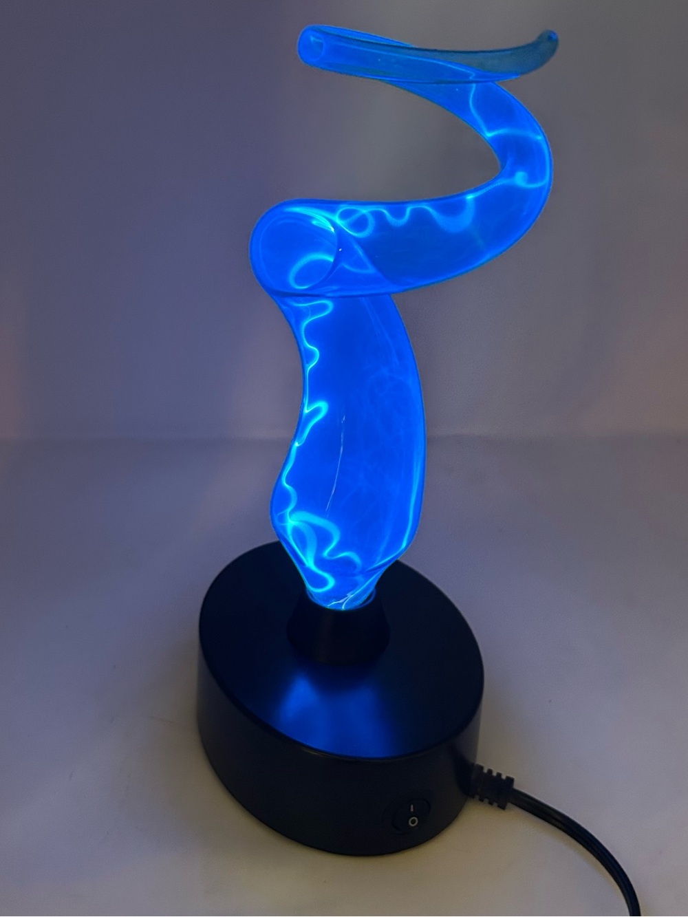 1st $70 offer gets it
LumiSource Mini Electra Plasma Lamp Vintage 2002 12 in - Picture 11 of 12